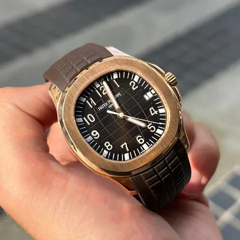 Patek Philippe Aquanaut 5167R-001 40mm Rose gold Brown