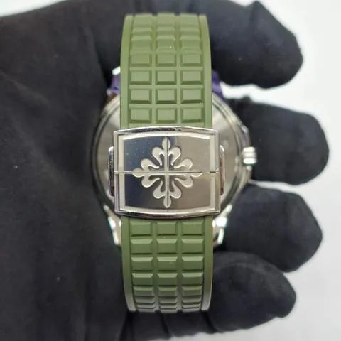 Patek Philippe Aquanaut 5267/200A-011 39mm Stainless steel Green 4