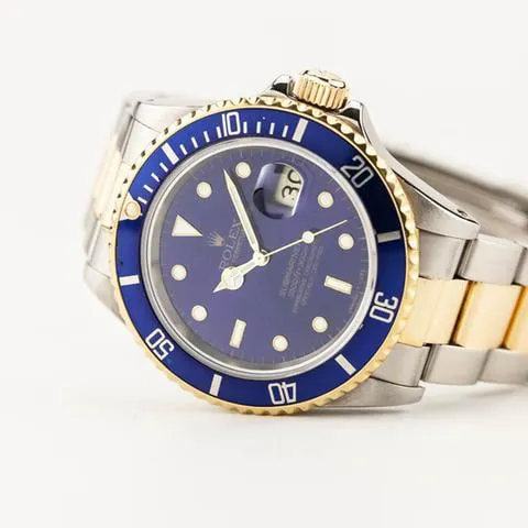 Rolex Submariner 16803 40mm Yellow gold and Stainless steel Blue