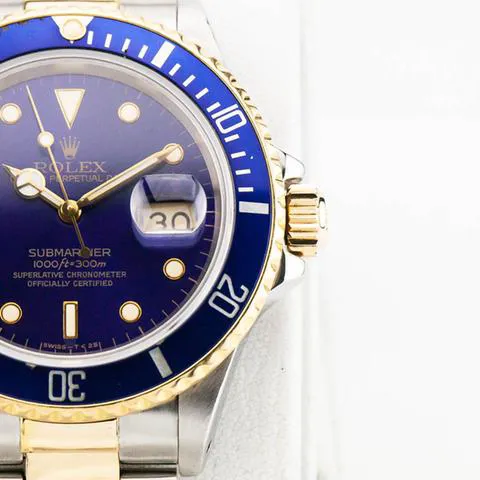 Rolex Submariner 16803 40mm Yellow gold and Stainless steel Blue 4