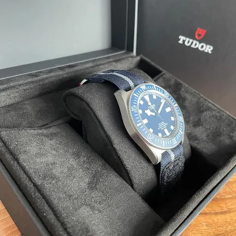 Tudor Pelagos 25707B/24 42mm Titanium Blue 2