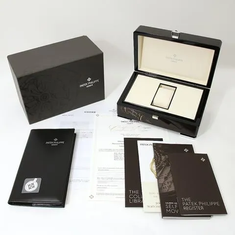 Patek Philippe Calatrava 6006G-001 39mm White gold Black 7