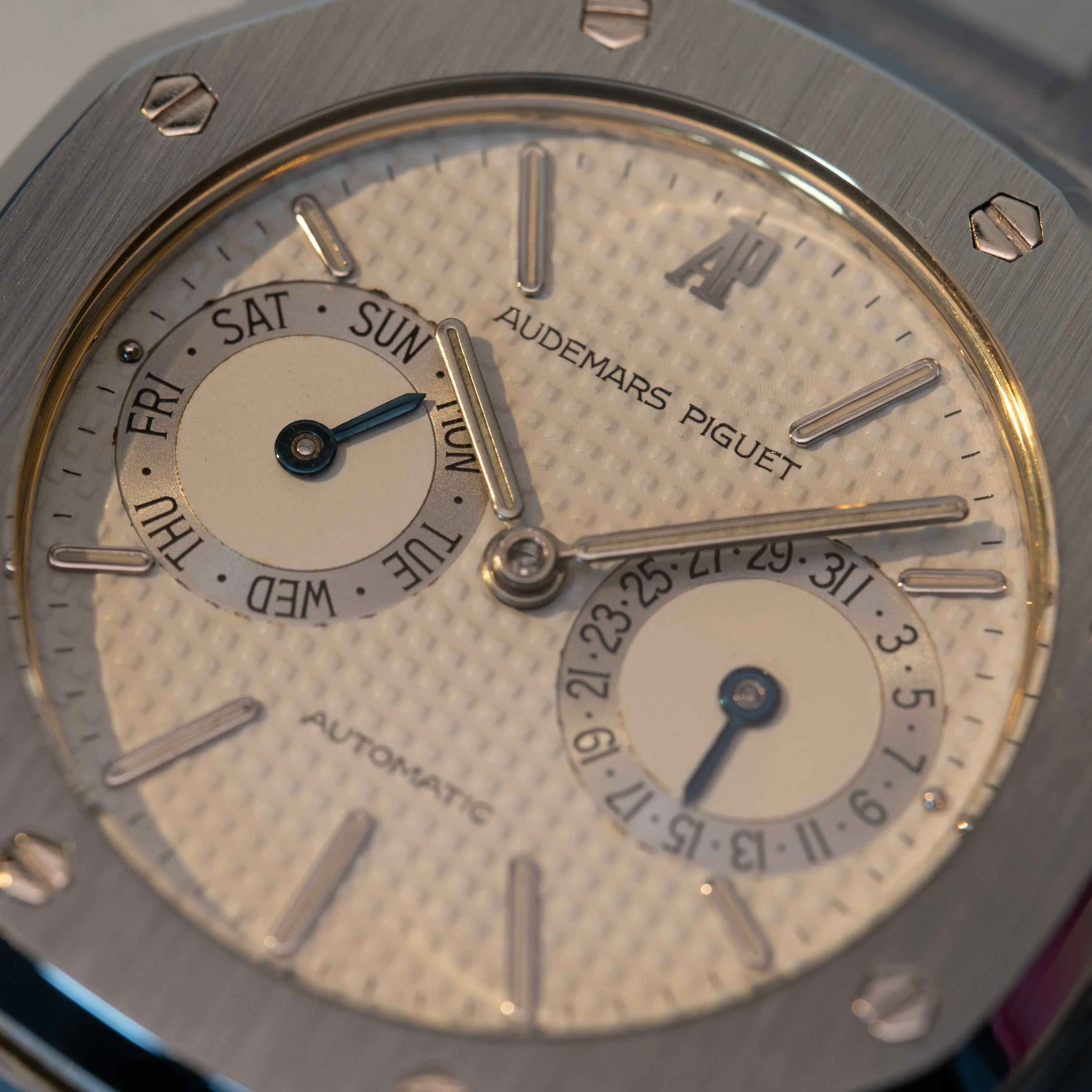 Audemars Piguet Royal Oak 25572ST 36mm Stainless steel Cream 2