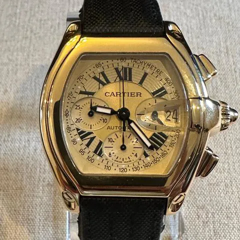 Cartier Roadster 2619 48mm Yellow gold Champagne