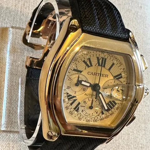 Cartier Roadster 2619 48mm Yellow gold Champagne 2