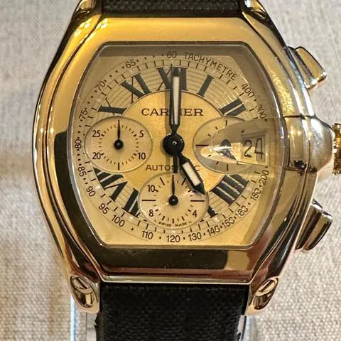 Cartier Roadster 2619 48mm Yellow gold Champagne 4