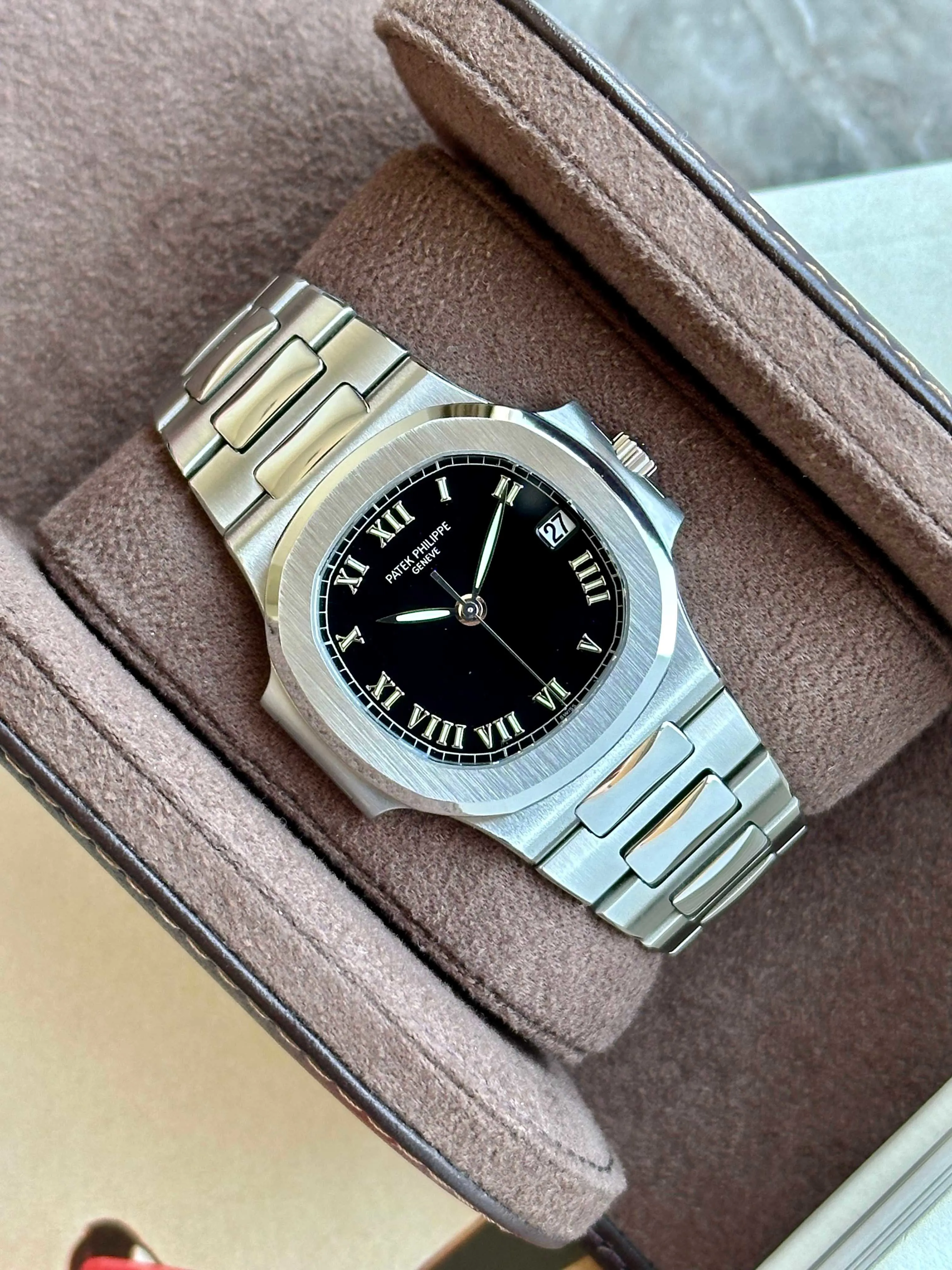 Patek Philippe Nautilus 3800 37mm Stainless steel Black 3