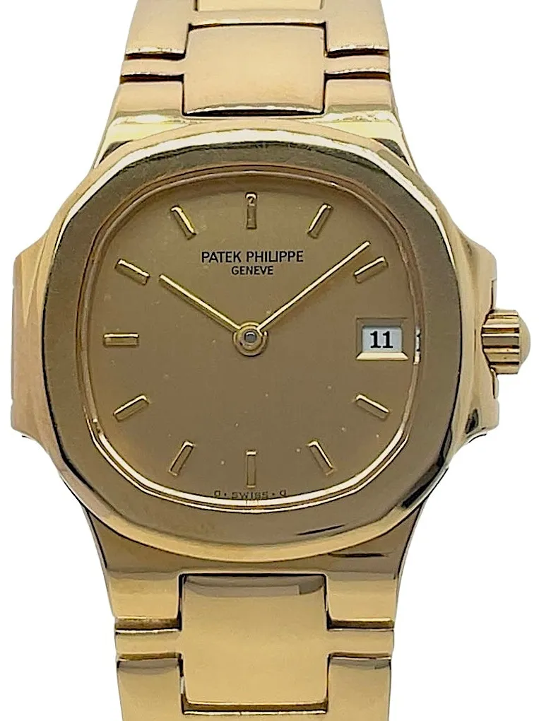 Patek Philippe Nautilus 4700/1J 27mm Yellow gold and 18k yellow gold