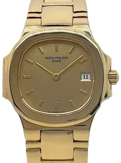 Patek Philippe Nautilus 4700/1J 18k yellow gold