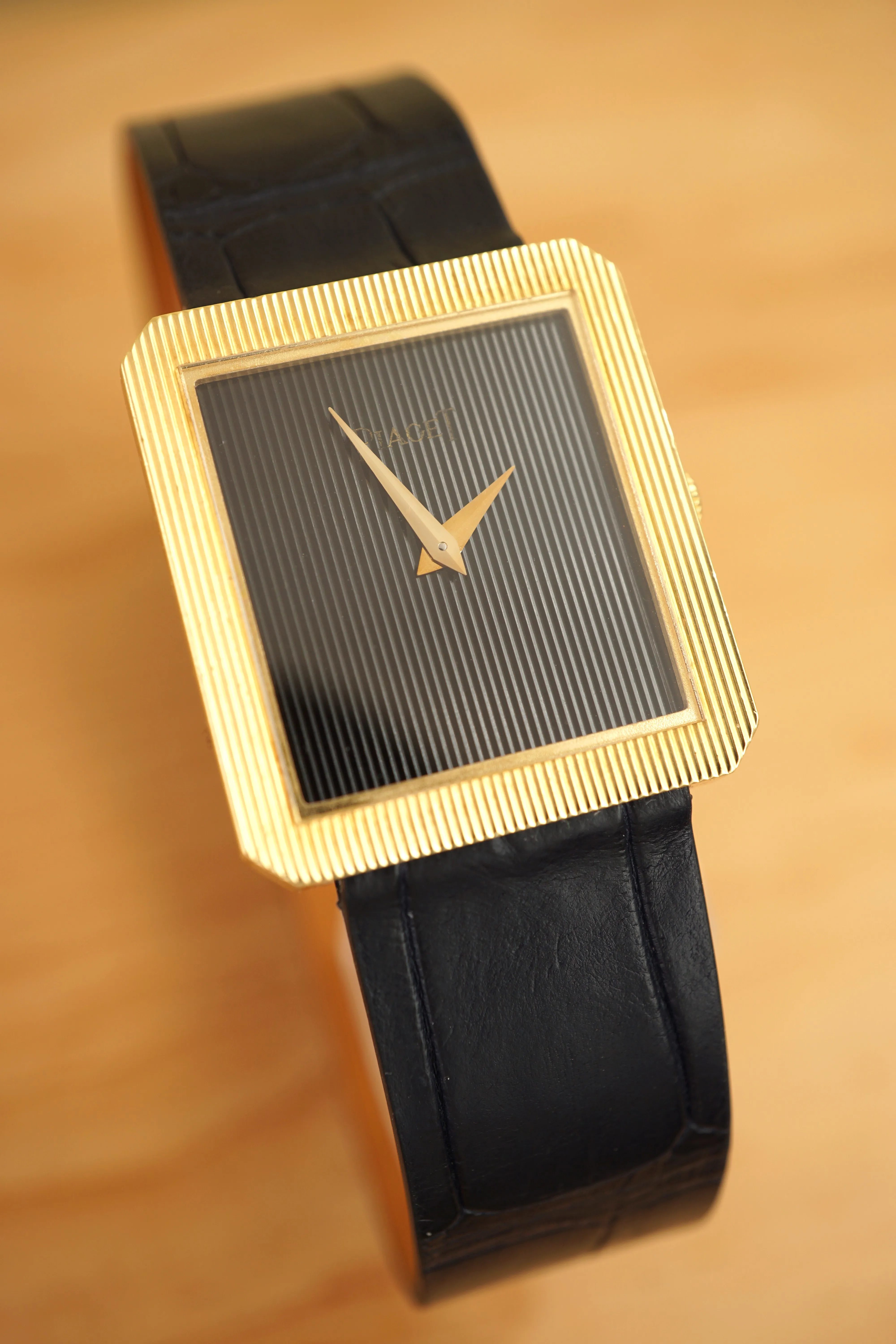 Piaget Protocole 8154 25mm Yellow gold Black 1