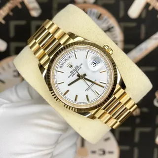 Rolex Day-Date 36 128238-0081 Yellow gold White