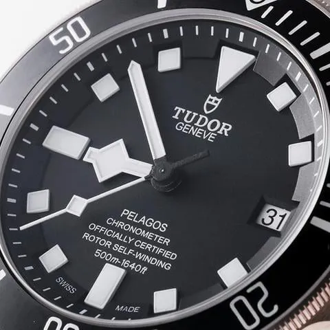 Tudor Pelagos 25600TN 42mm Titanium Black 5