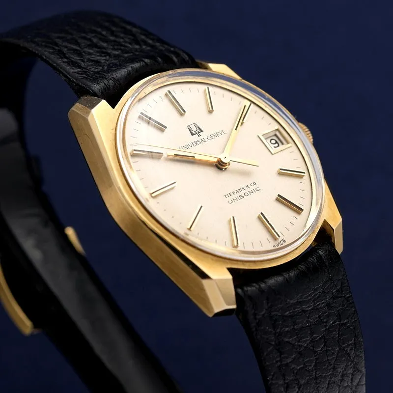 Universal Genève Polerouter 152.100 34mm Yellow gold or 6