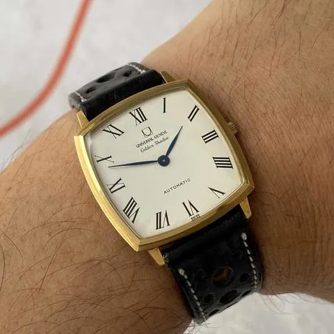 Universal Genève 166100/01 32mm Yellow gold and 18k yellow gold 5