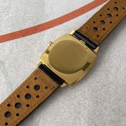 Universal Genève 166100/01 32mm Yellow gold and 18k yellow gold 9