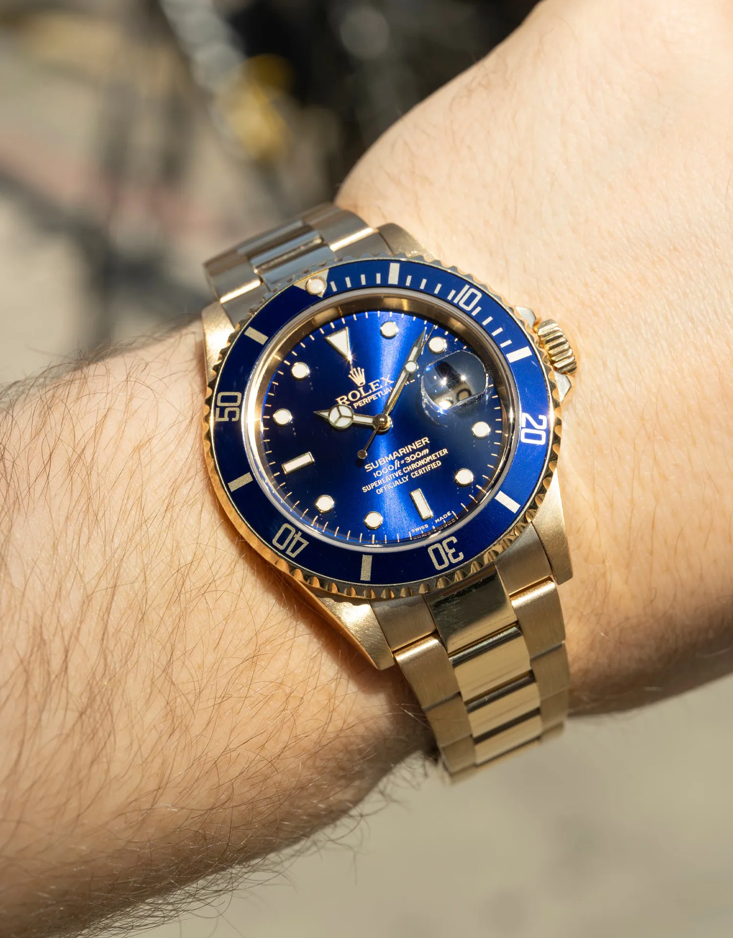 Rolex Submariner 16618LB 40mm Yellow gold Blue 4