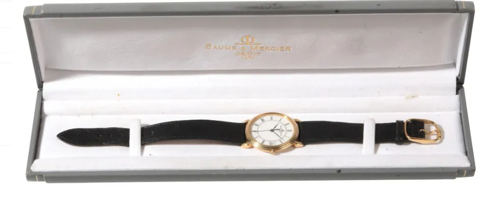 Baume & Mercier 32mm 18ct Gold White 2