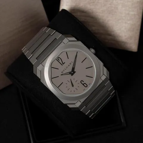 Bulgari Octo 102713 40mm Titanium Gray