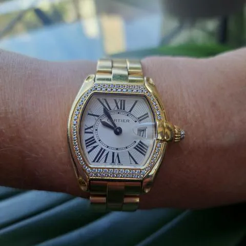 Cartier Roadster 2676 32mm Yellow gold White 4