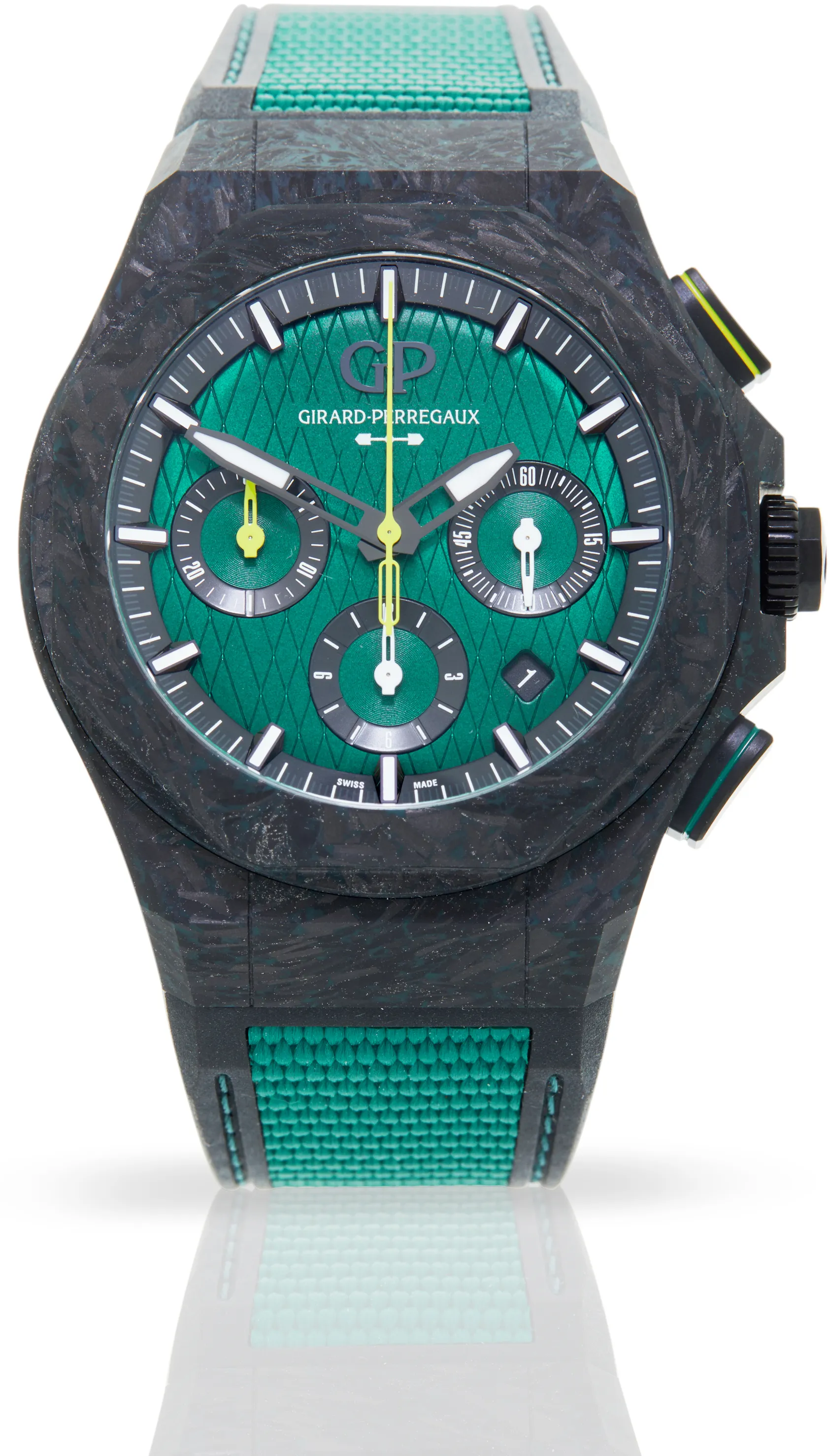 Girard-Perregaux Laureato 81060-41-3071-1CX 44mm Titanium Green