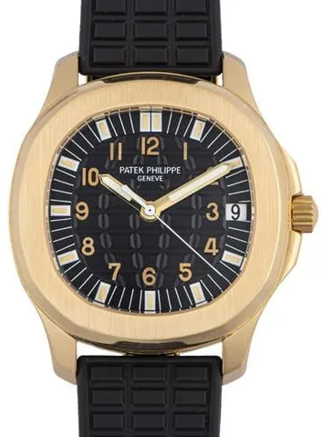 Patek Philippe Aquanaut 5065J-001 38mm Yellow gold Black