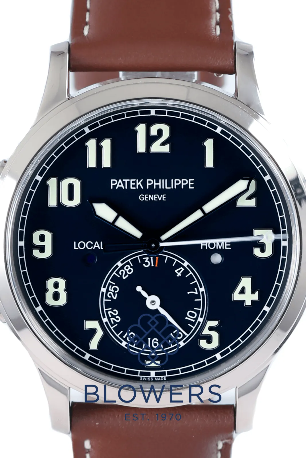 Patek Philippe Calatrava Pilot Travel Time 5524G-001 42mm White gold Blue 3