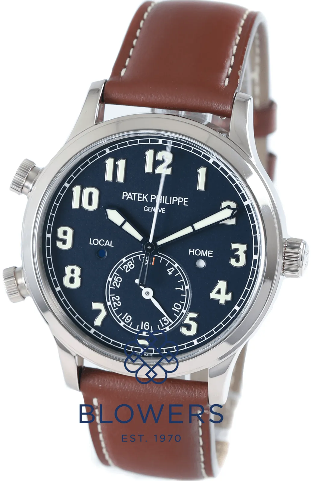 Patek Philippe Calatrava Pilot Travel Time 5524G-001 42mm White gold Blue 11