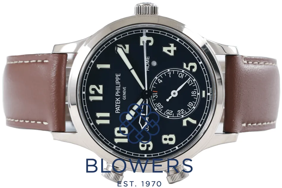 Patek Philippe Calatrava Pilot Travel Time 5524G-001 42mm White gold Blue 13