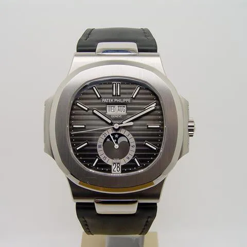 Patek Philippe Nautilus 5726A-001 40.5mm Stainless steel Black