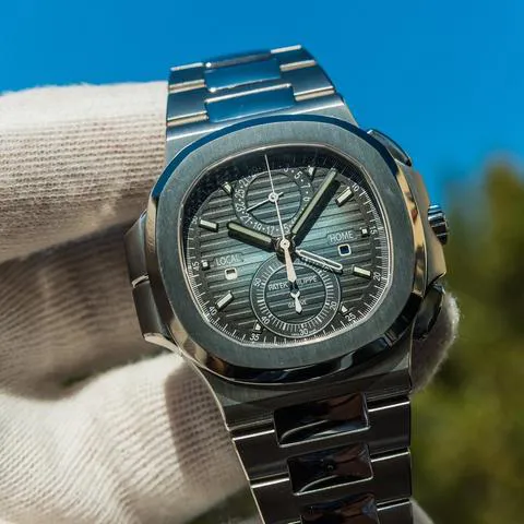 Patek Philippe Nautilus 5990/1A-001 40.5mm Stainless steel Black 1