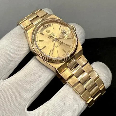 Rolex Day-Date Oysterquartz 19018 36mm Yellow gold Gold 2