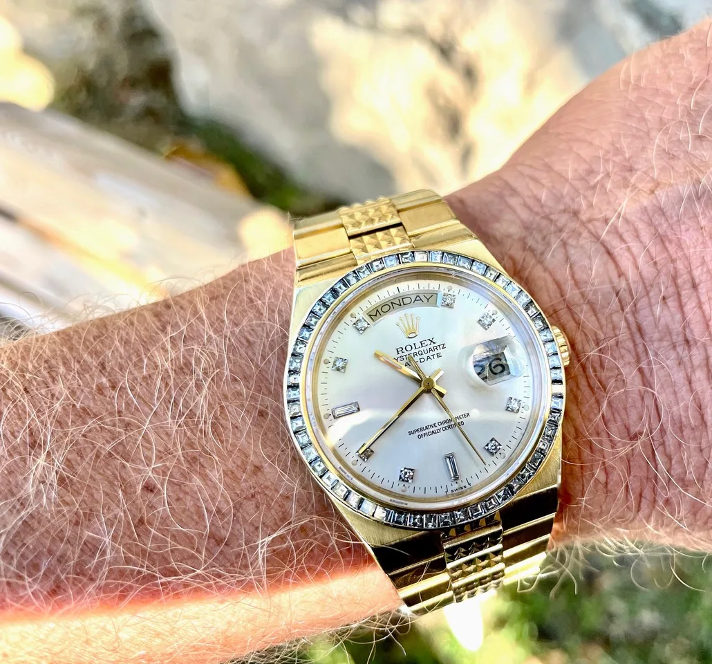 Rolex Day-Date Oysterquartz 19028 36mm Yellow gold silver diamond baguette 1