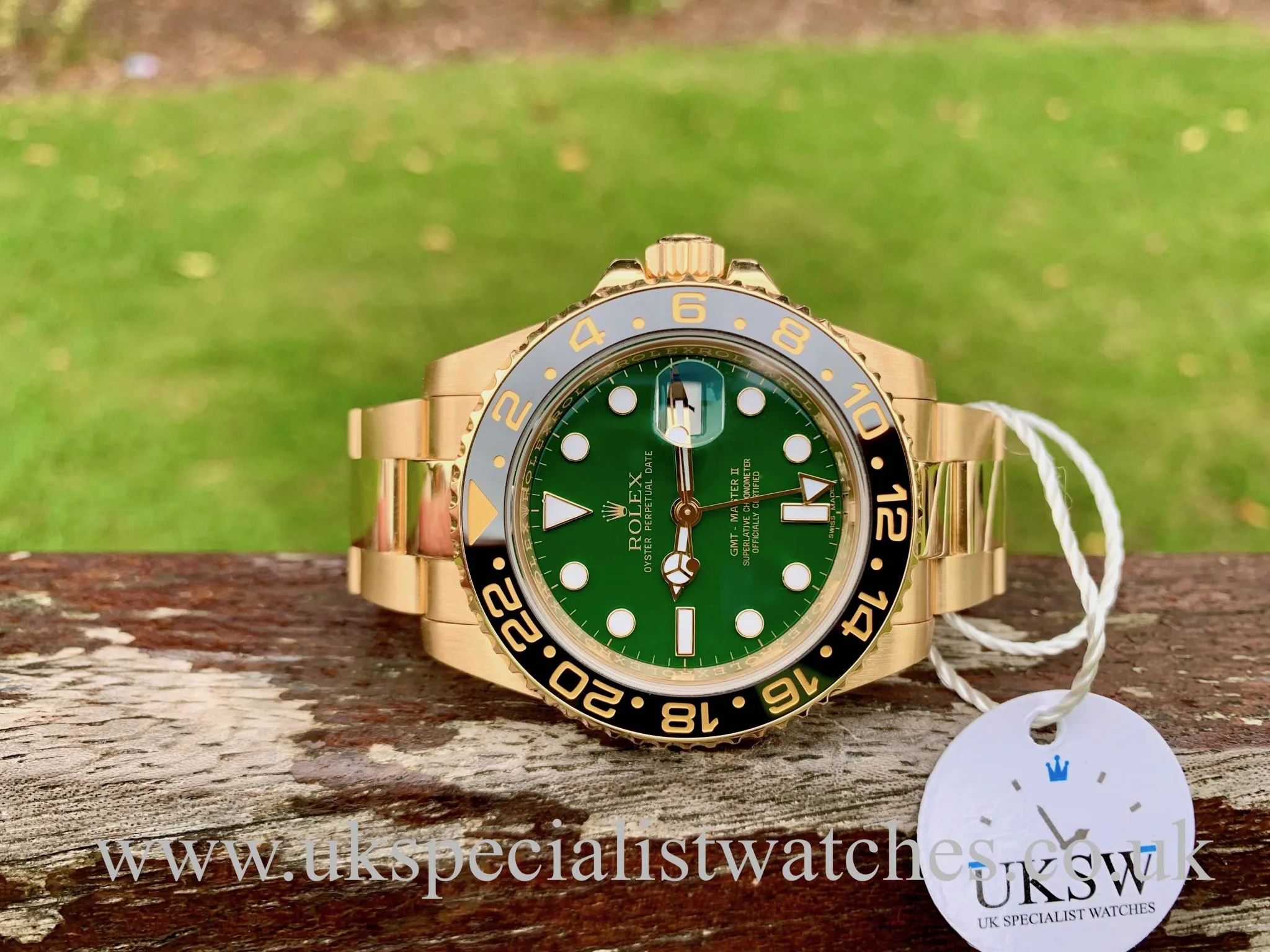 Rolex GMT-Master II 116718LN 40mm Yellow gold Green