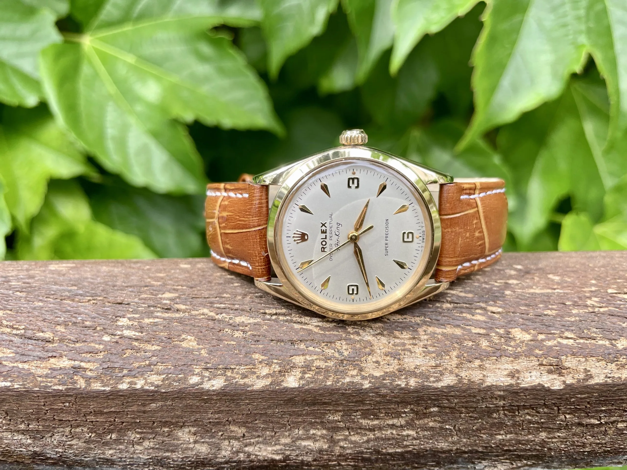 Rolex Oyster Perpetual Date 1530 Yellow gold