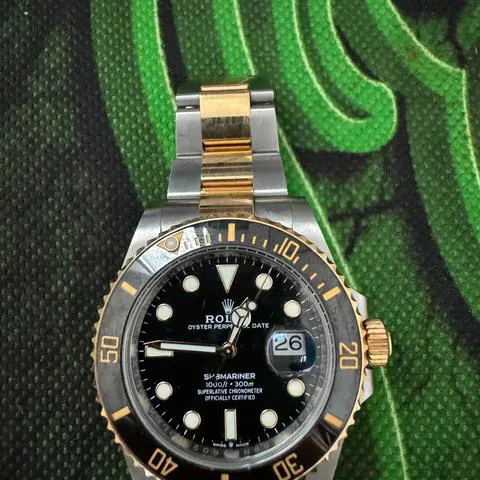 Rolex Submariner 126613LN 41mm Yellow gold Black