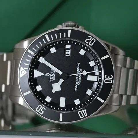 Tudor Pelagos 25500TN 42mm Titanium Black 4