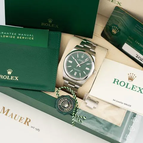 Rolex Oyster Perpetual 41 124300 41mm Stainless steel Green 4