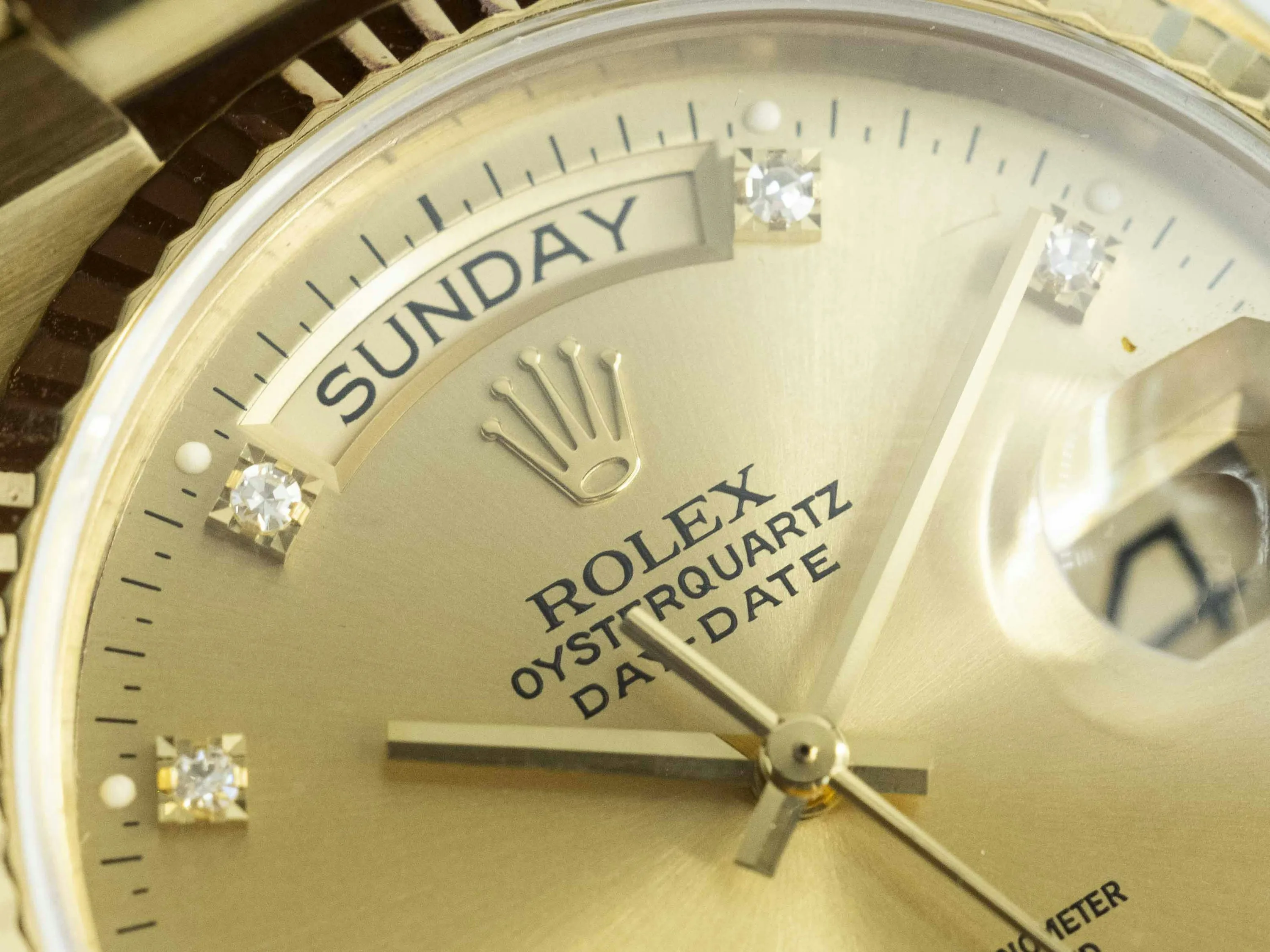 Rolex Day-Date Oysterquartz 19018 36mm Yellow gold Champagne 7