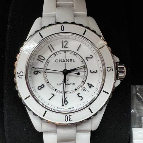 Chanel J12 H5700 38mm White ceramic White