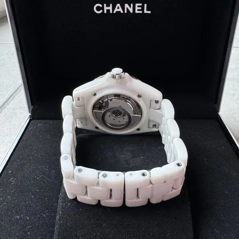 Chanel J12 H5700 38mm White ceramic White 7