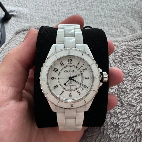 Chanel J12 H5700 38mm White ceramic White 9