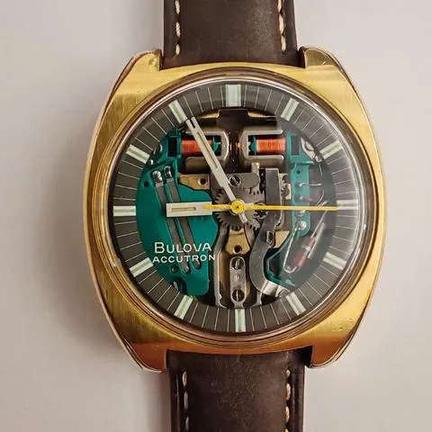 Bulova Accutron 37mm