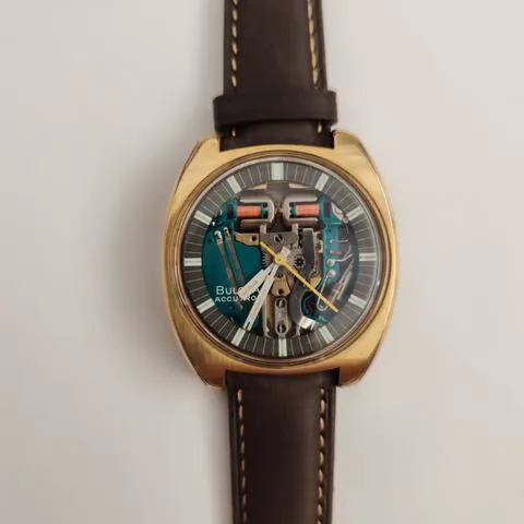 Bulova Accutron 37mm 14