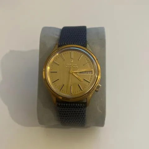 Bulova Accutron 1-634016 36mm Yellow gold 11