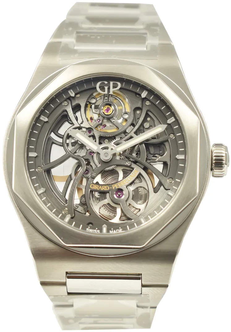 Girard-Perregaux Laureato Skeleton 81015-11-001-11A 42mm Stainless steel Skeleton