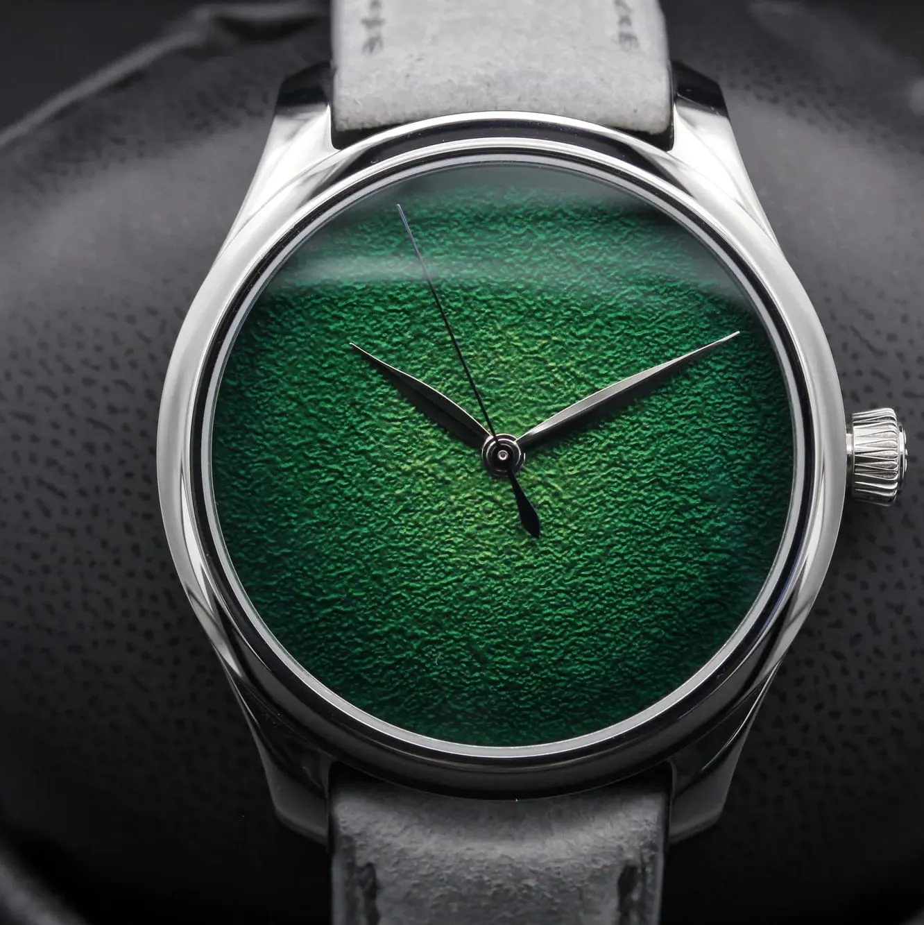 H. Moser & Cie. Endeavour 1200-1233 40mm Stainless steel Green