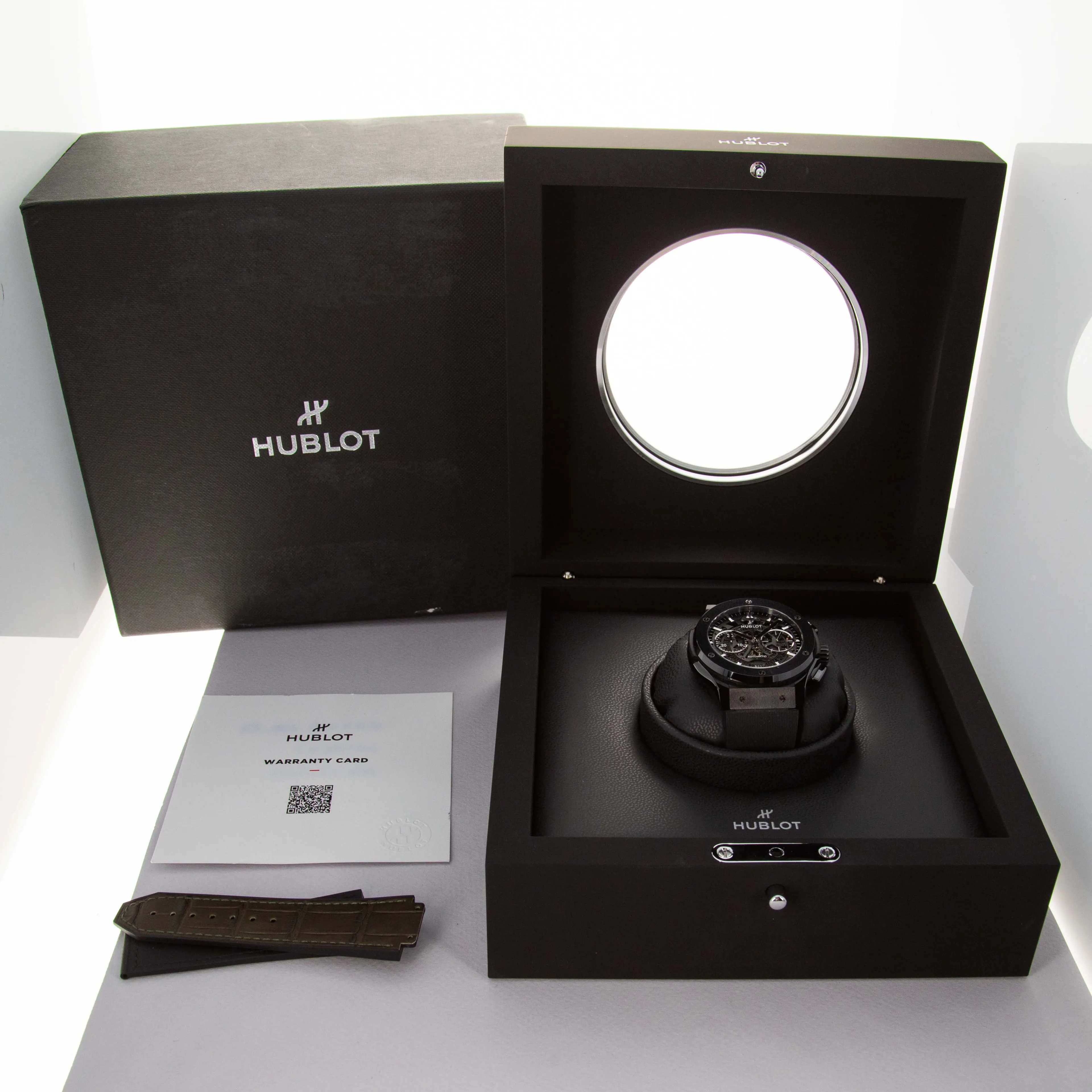 Hublot Classic Fusion 525.cm.0170.rx 45mm Ceramic Black 14