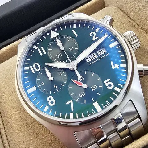 IWC Pilot IW388104 41mm Stainless steel Green