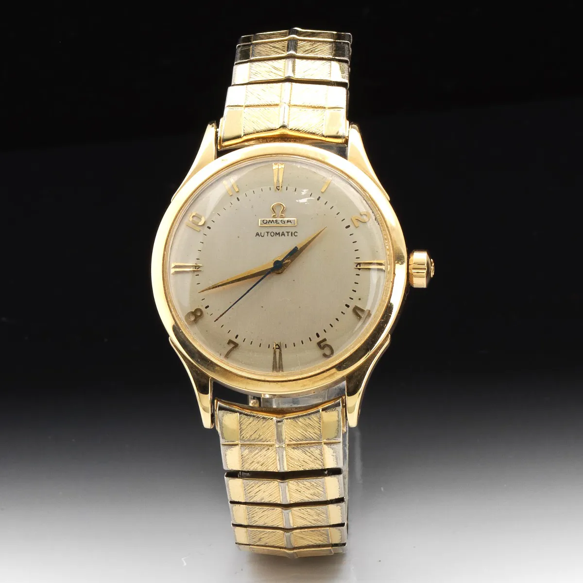 Omega 2584 35mm 14k yellow gold White