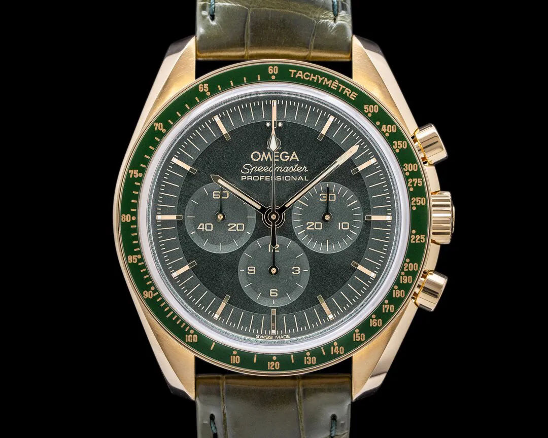 Omega Speedmaster Moonwatch 310.63.42.50.10.001 42mm Yellow gold Green